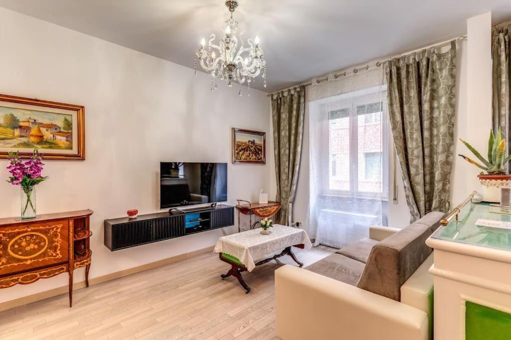 Maison St Camillo Centre Apartment *